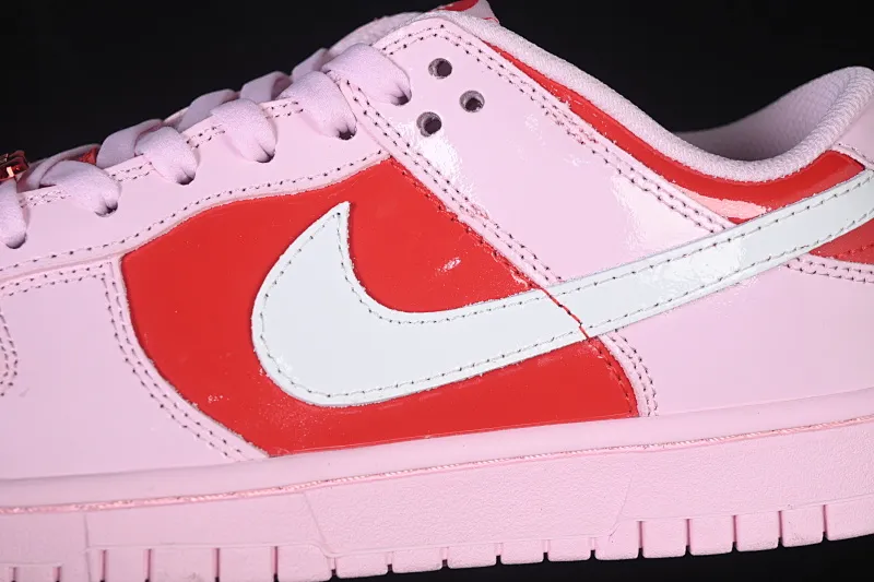 All categories Nk SB Dunk series Nk SB Dunk Low low-top sneakers Nike SB Dunk Low Valentine's Day limited low-top casual skateboard shoes IQ0218-663